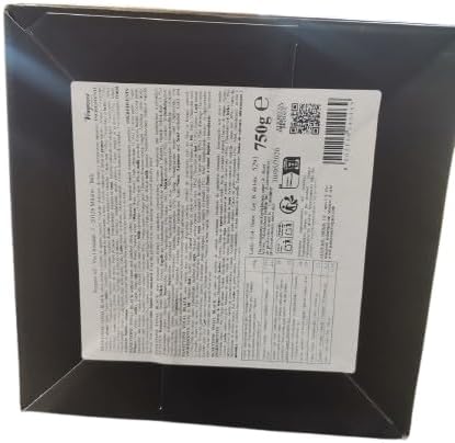 Confezione Regalo Per Vergani Total Black Panettone al Cioccolato Fondente, Confezione Regalo in Scatola Elegante, 750g