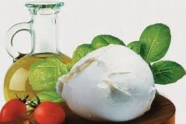 MOZZARELLA FIOR DI LATTE DA 1 Kg. LAVORAZIONE ARTIGIANALE PRODOTTO FATTO A MANO