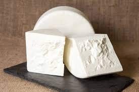 RICOTTA SALATA RISERVA PINNA ESCLUSIVA OFFERTA € 4,90 La Conf. 0,330/0,400 g.