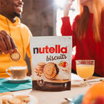 Nutella Biscuits - Croccanti Biscotti con un Cremoso Ripieno di Nutella, con Farina di Frumento e Zucchero di Canna, Ideali come Colazione, Snack e Merenda, Confezione da 304 gr