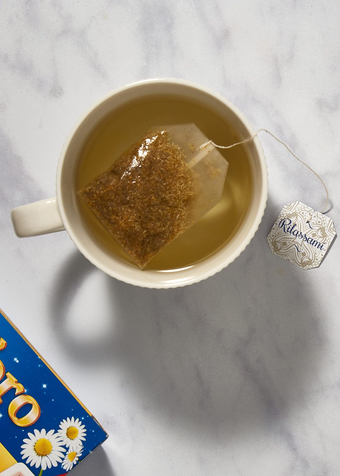 Camomilla Sogni d'oro setacciata, astuccio da 20 Filtri, concediti un po' di relax e sonni tranquilli, gusto inconfondibile e piacevole, pronta soli in 5 min. (Confezione da 2)