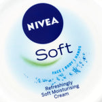 NIVEA Soft Crema Idratante Multiuso per Viso, Mani e Corpo, 1 x 300 ml, Crema Rinfrescantecon Vitamina E e Olio di Jojoba