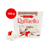Raffaello, 18 Specialità al Cioccolato Bianco Ricoperto di Scaglie di Cocco, all'Interno un Cremoso Ripieno e una Mandorla Intera, Idea Regalo, Confezione da 324 gr