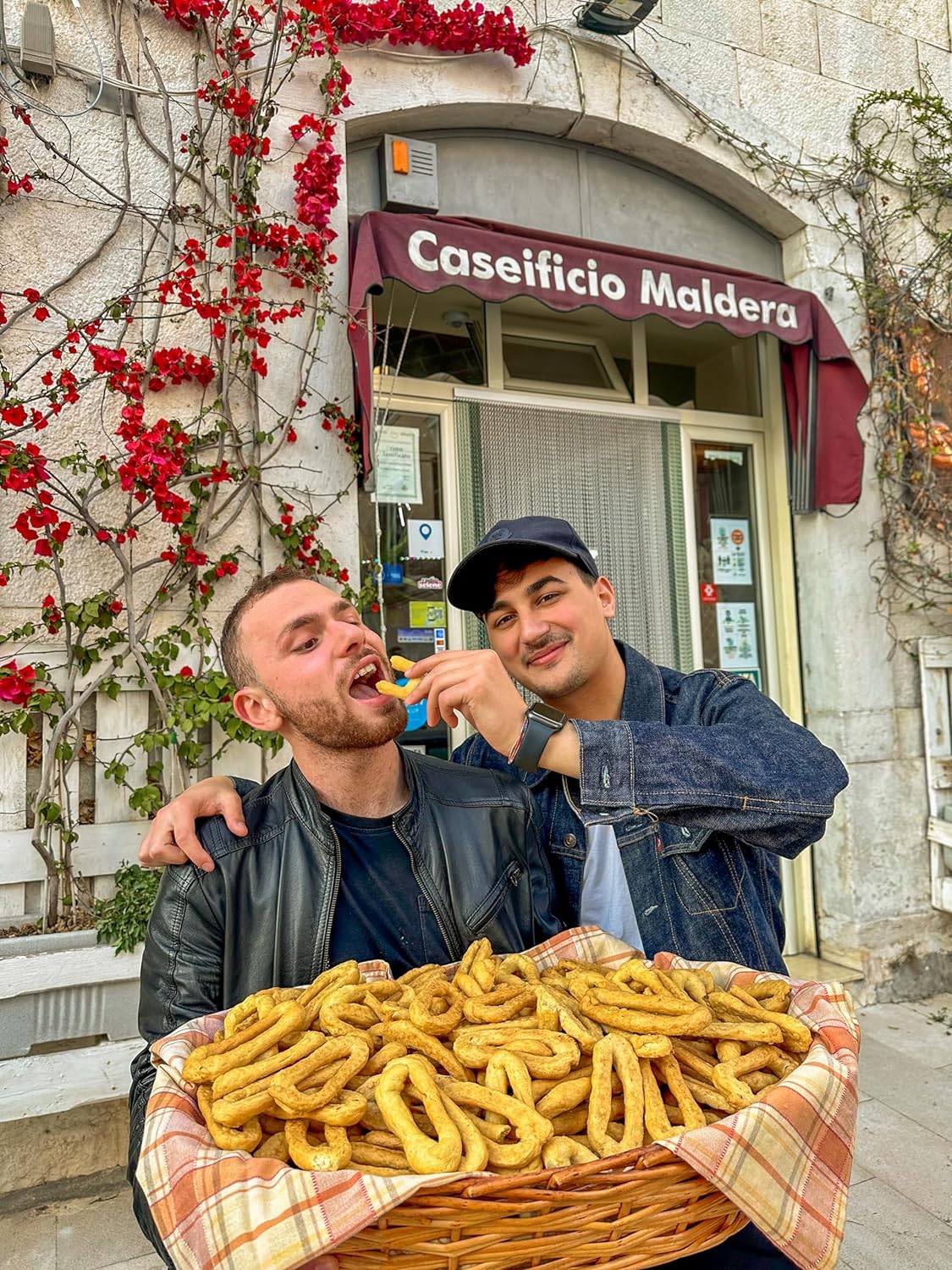 Raspada Taralli Artigianali Pugliesi fatti a mano autentici - Qualità pregiata Made in Italy (Calzone, Conf. 6 Astucci)